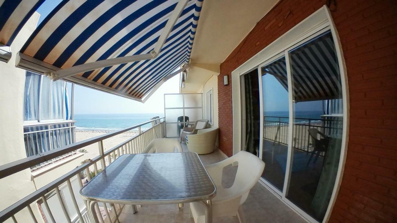 Preciosos Apartamentos Caracola En La Primera Linea De La Playa De Gandía Exterior foto